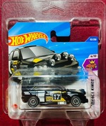 Hot Wheels Mainline 2025 - '93 Ford Escort + Protektor