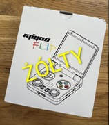 Miyoo flip V2 emuluje psp mocniejszy niż mini