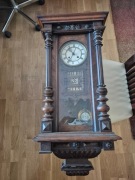 Zegar  wiszący z kalendarzem