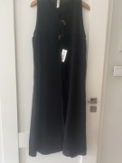 Włoska sukienka z ozdobnymi guzikami