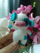 Mini turkusowa krówka brelok 