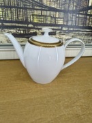 Dzbanek / imbryk porcelanowy Arzberg Germany – biały ze złotym zdobieniem