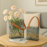 Wazon flakon dekoracja w kształcie torby z paskiem