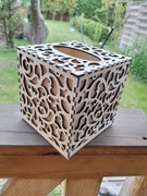 Drewniane pudełko na chusteczki higieniczne z abażurem