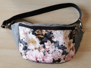 Nowa nerka Bosska kwiaty na szarym IGUA Handmade 