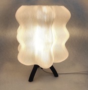 Designerska lampa stołowa