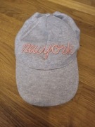 L14. Czapka z daszkiem H&M szaro-srebna New York rozm. 110-128