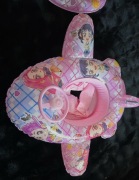 Koło do pływania łódka samolot Demons Hunters Huntrix Rumi Mira Zoey 