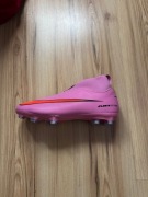 Korki piłkarskie rozmiar 38,5