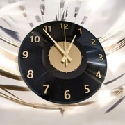 Zegar ścienny z płyty winylowej fi 30cm