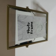 Elegancka ramka na zdjęcia 15x20 cm złota