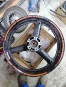 Felga przód suzuki sv650 17x3.5 asahitec 1