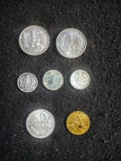 Sprzedam stare banknoty i monety.