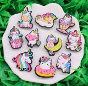 Przypinki do butów typu crocs charms piny zawieszki jednorożec 10 szt