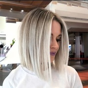 Peruka damska  nowa  35cm