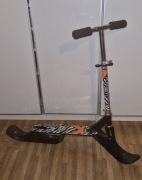 Śniegonoga, hulajnoga na śnieg