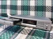 Odtwarzacz CD ONKYO DX - 6620  - USZKODZONY.