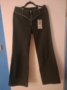 Spodnie damskie o kroju flare Pull&Berry