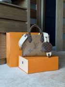 Torebka Louis Vuitton OnTheGo PM (Monogram / Reverse Giant)