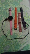 Smartwatch + 3 paski do smartwatch'a wraz z kablem do ładowania