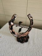 Przepiękna ręcznie kuta podkowa z różą