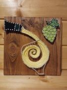 Obraz string art - wino białe