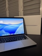 MacBook Air M1 13 cali / 97% baterii