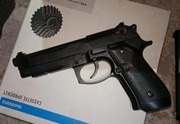 Replika Beretta m9 blowback HFC