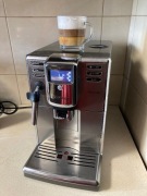 saeco Incanto ekspres ciśnieniowy z młynkiem i spieniaczem