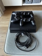 Konsola PS4 1TB + pady CUH-1216b