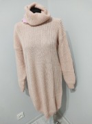 Sukienka, sweterek, pudrowy róż, XL, oversize.