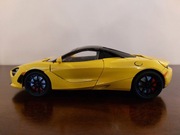 Model McLaren 720S 1:24, oświetlenie, dźwięk silnika, dobra jakość 