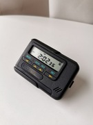 Kieszonkowy zegarek breloczek budzik stoper z lat 90