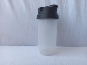 SHAKER 700ml przeźroczysty 500ml używany