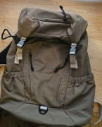 Plecak materiałowy solidny ,nie używany jak nowy