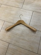Wieszaki drewniane 