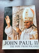 Stara książka JOHN PAUL II THE POPE FROM POLEND