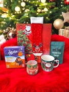 Prezent świąteczny zestaw - kubek/świeca/skarpety/herbata/Milka/torebka