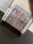 Sztuczne paznokcie tipsy