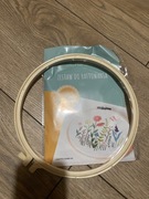 zestaw do haftowania z gotowym wzorem i tamborkiem