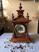 Zegar JUNGHANS ok. 1905  kapliczka eklektyczna orzech werk A07 loft