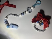 ZAWIESZKA SILIKONOWA DO SMOCZKA Z IMIENIEM + BROSZKA DO WÓZKA ZESTAW