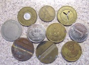 Zestaw 10 starych żetonów / tokenów (2)