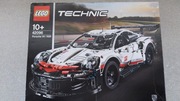 Lego Technic 42096 Porshe 911 RSR .