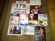 Duży zestaw autografów akredytacje numer startowy