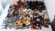 Playmobil koń broń miecz tarcza flaga i inne akcesoria do zamku rycerskiego