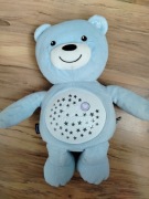 Miś z projektorem gwiazd 