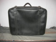 Walizka podróżna relikt z lat 70