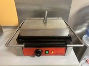 Grill kontaktowy gładki ryflowany Panini Stalgast żeliwny Caterina
