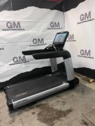 Bieżnia Life Fitness 95T discover SE3 FullHD